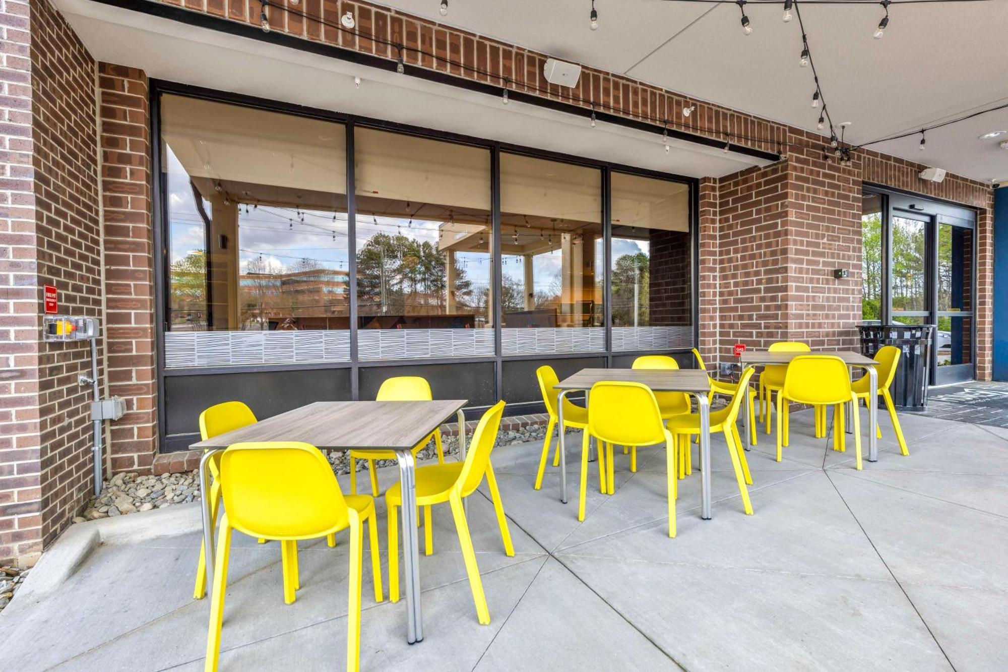 Home2 Suites By Hilton Raleigh West Lenovo Center Exterior foto