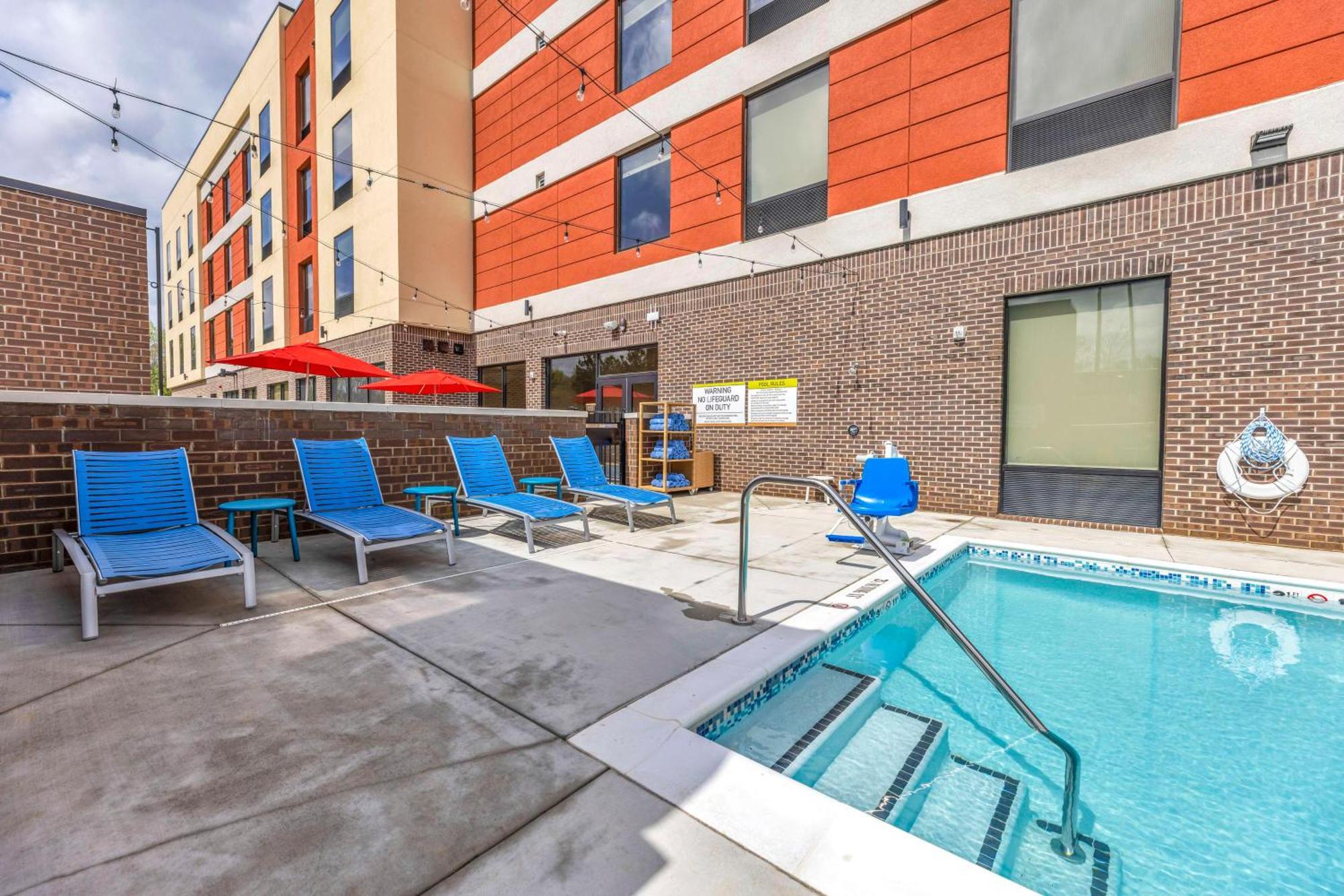 Home2 Suites By Hilton Raleigh West Lenovo Center Exterior foto